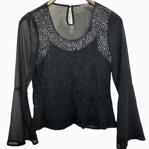 Buckle Leaf Method Bell Sleeve Top Medium
